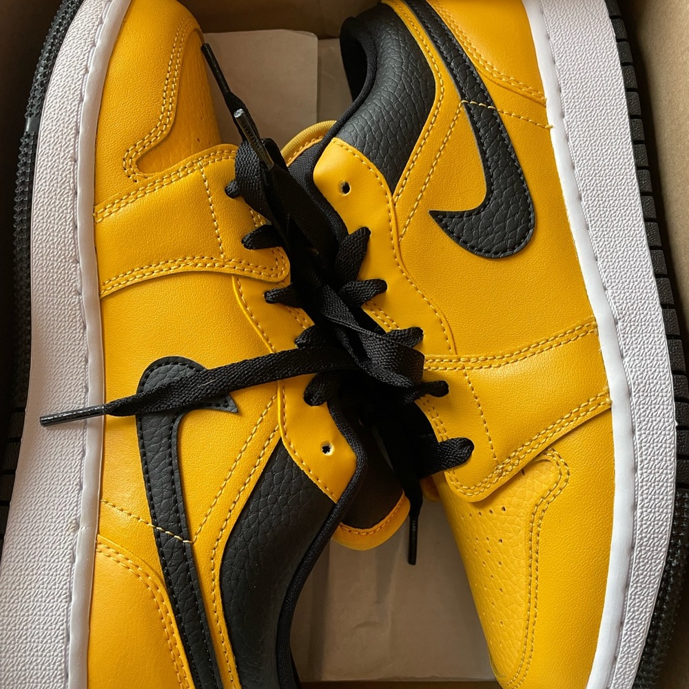 Air Jordan 1 Low
